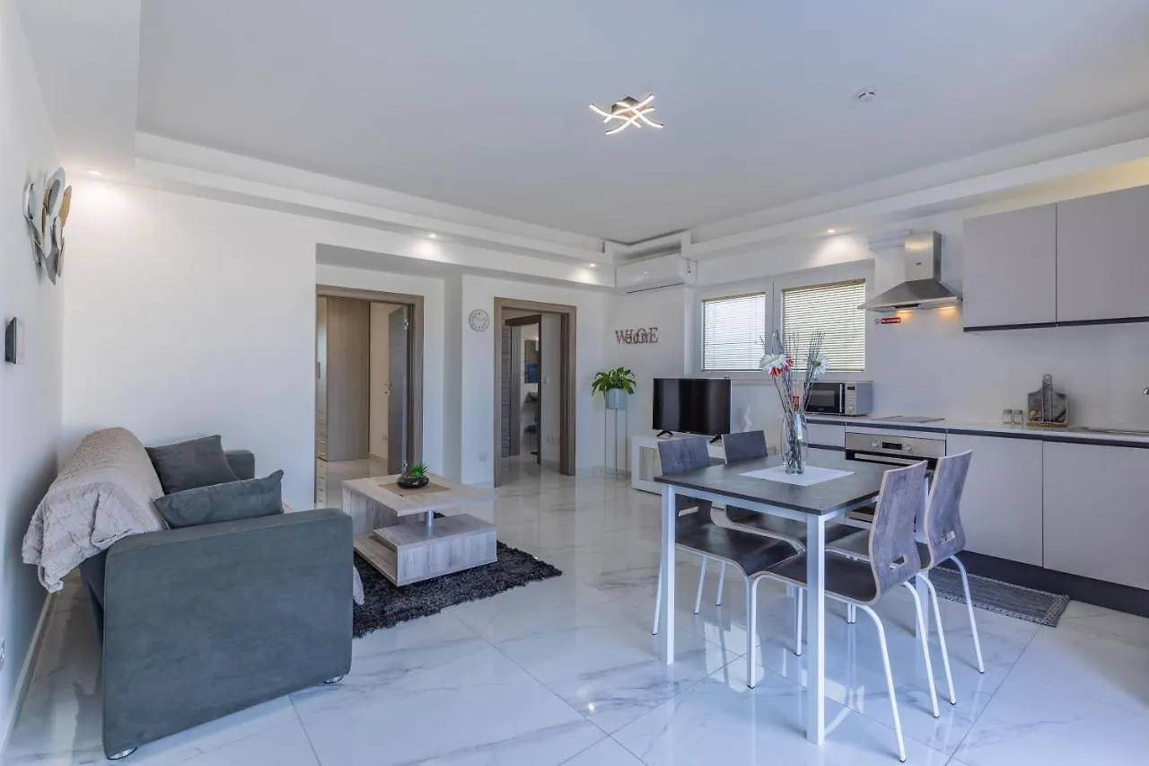 Apartament Terrace View- A Charming Two Bedrooms Penthouse Ac-Wifi Msida Malta