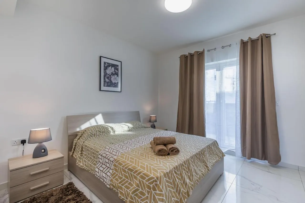 Terrace View- A Charming Two Bedrooms Penthouse Ac-Wifi Msida