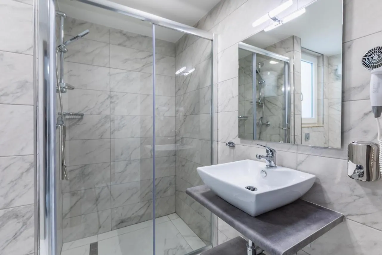Terrace View- A Charming Two Bedrooms Penthouse Ac-Wifi Msida Malta