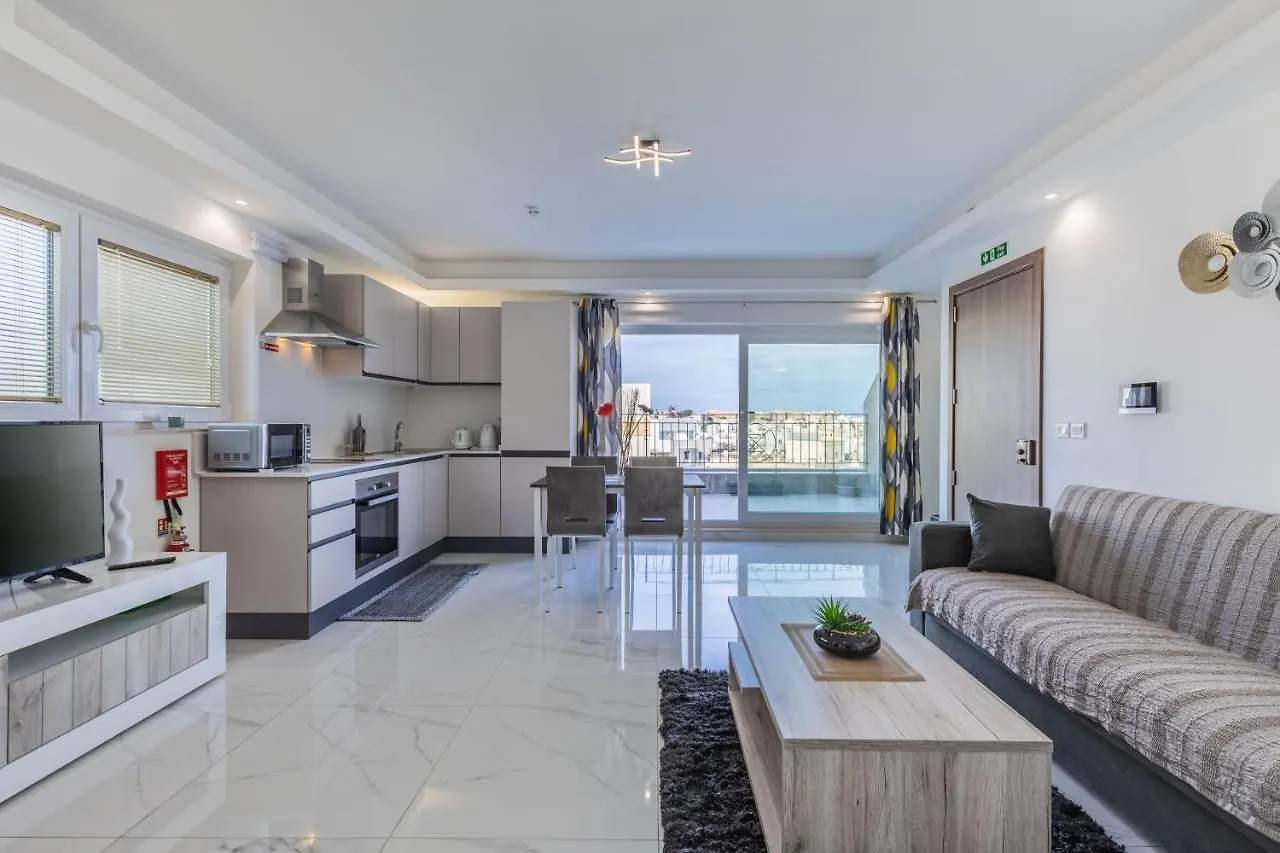 Terrace View- A Charming Two Bedrooms Penthouse Ac-Wifi Msida