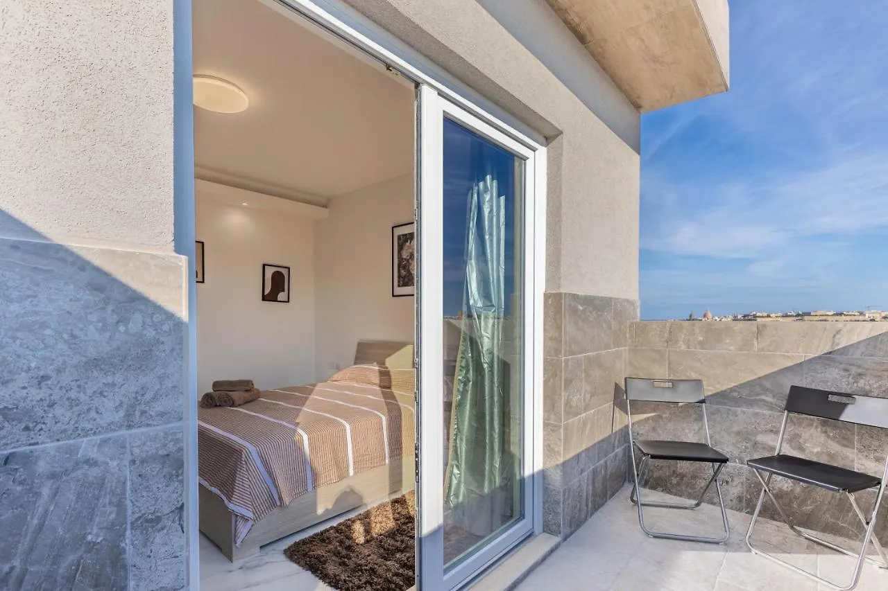Terrace View- A Charming Two Bedrooms Penthouse Ac-Wifi Msida 0*,  Malta